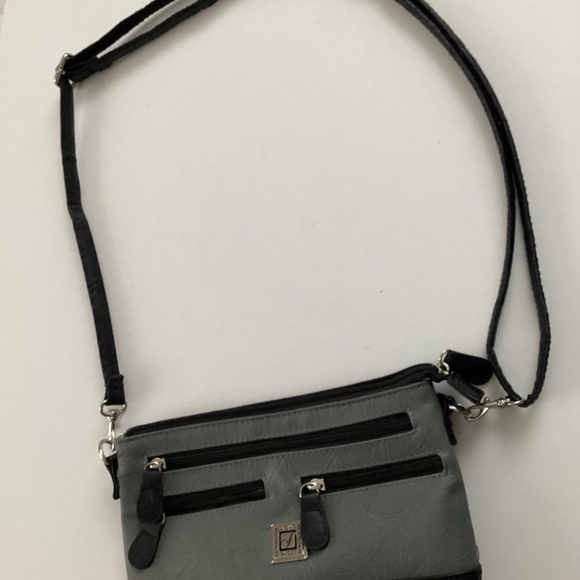 Stone Mountain Gray and Black Leather and Poly Crossbody Purse Shoulder Bag - Picture 2 of 10
